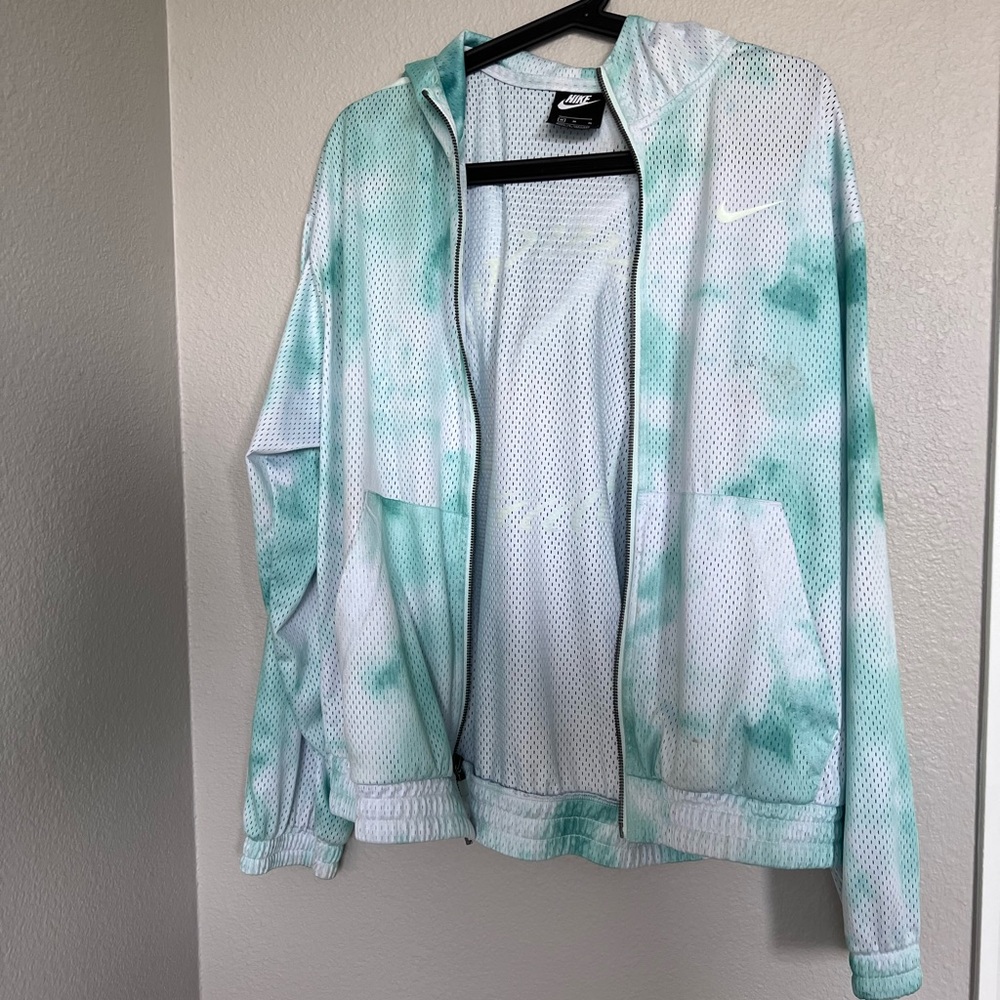 NIKE GREEN TIE DYE JACKET SIZE MEDIUM